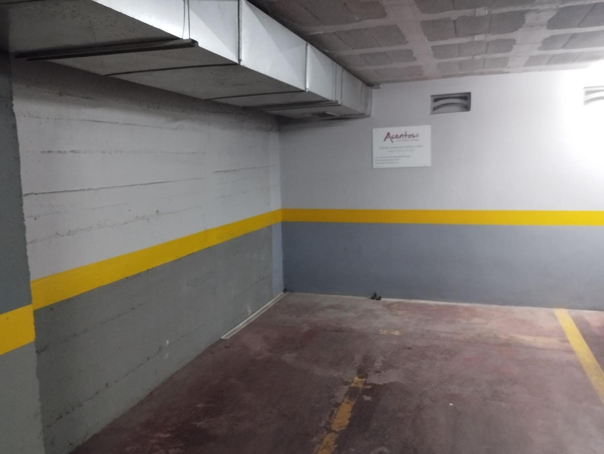 Vakantiehuis Regimiento 2, Center, New, Quite, Breakfast Included, Parking On Request, Rg *